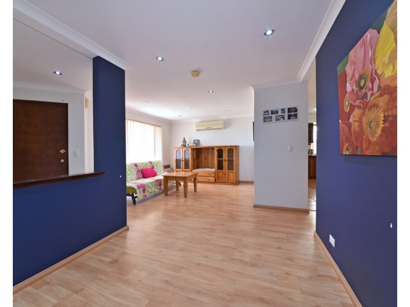 11 Petersen Close, Clarkson WA 6030