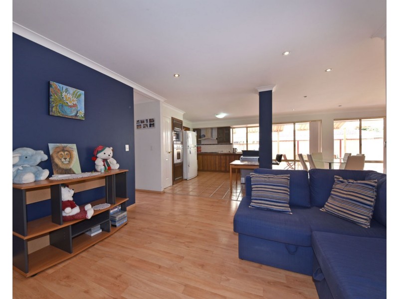 11 Petersen Close, Clarkson WA 6030