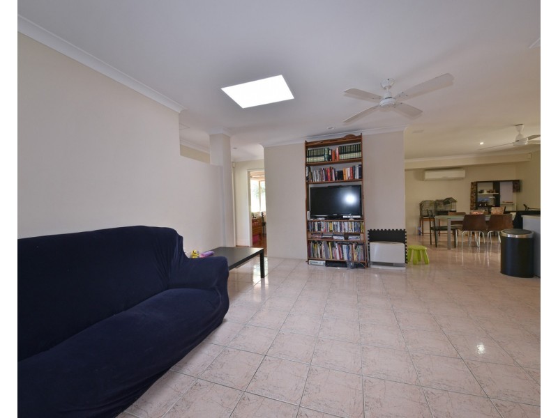 22 Greyhound Drive, Merriwa WA 6030