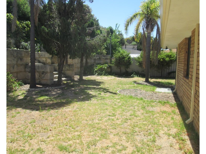 27 Meadow Place, Quinns Rocks WA 6030