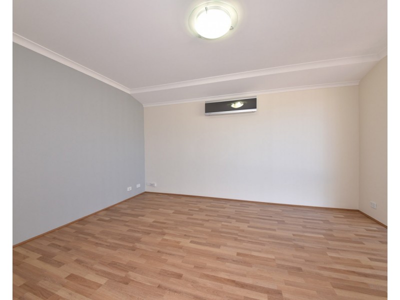 35 Tamarama Crescent, Clarkson WA 6030