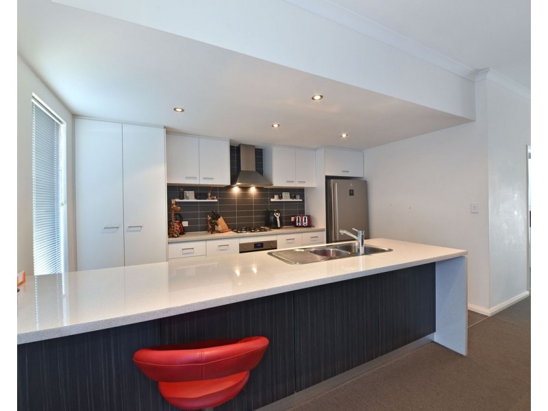 8 Kitson Turn, Clarkson WA 6030