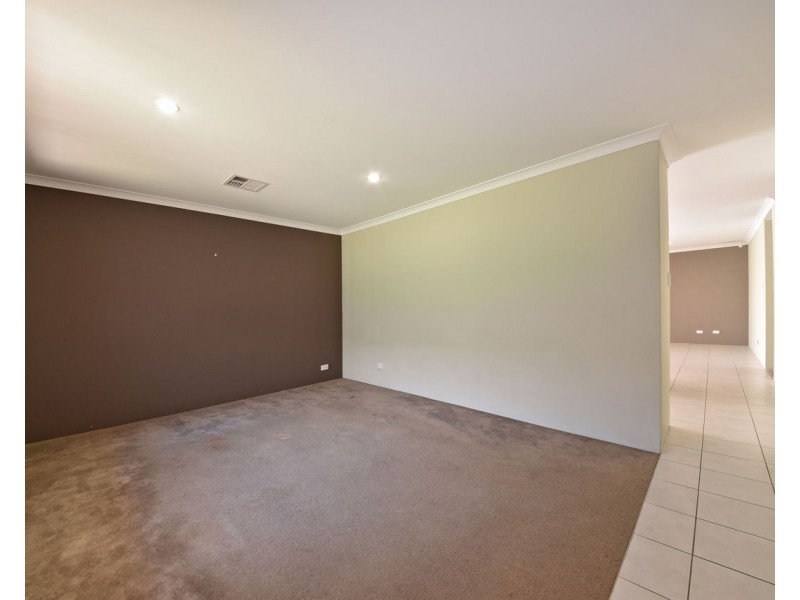 23 Masthead Close, Jindalee WA 6036