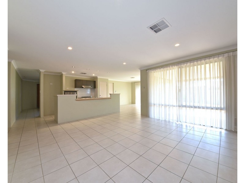 23 Masthead Close, Jindalee WA 6036