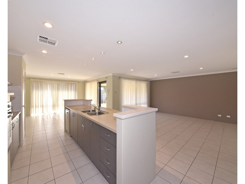 23 Masthead Close, Jindalee WA 6036