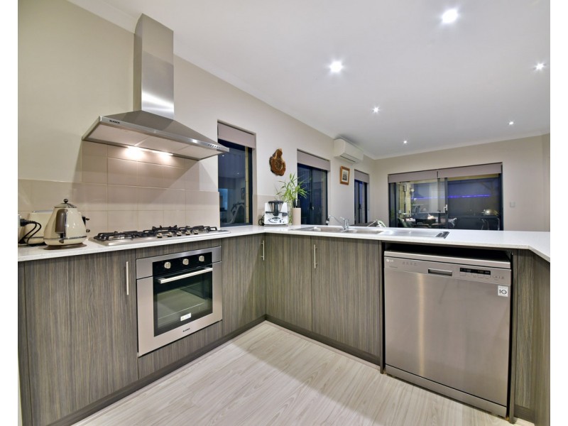 18 Columbia Crescent, Alkimos WA 6038