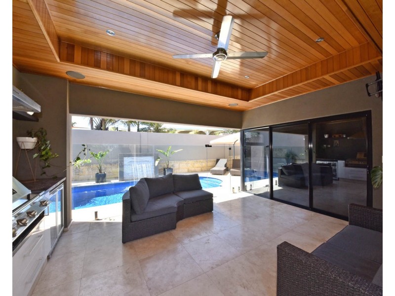 68 Limetree Circuit, Mindarie WA 6030