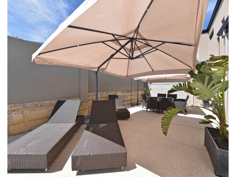 68 Limetree Circuit, Mindarie WA 6030