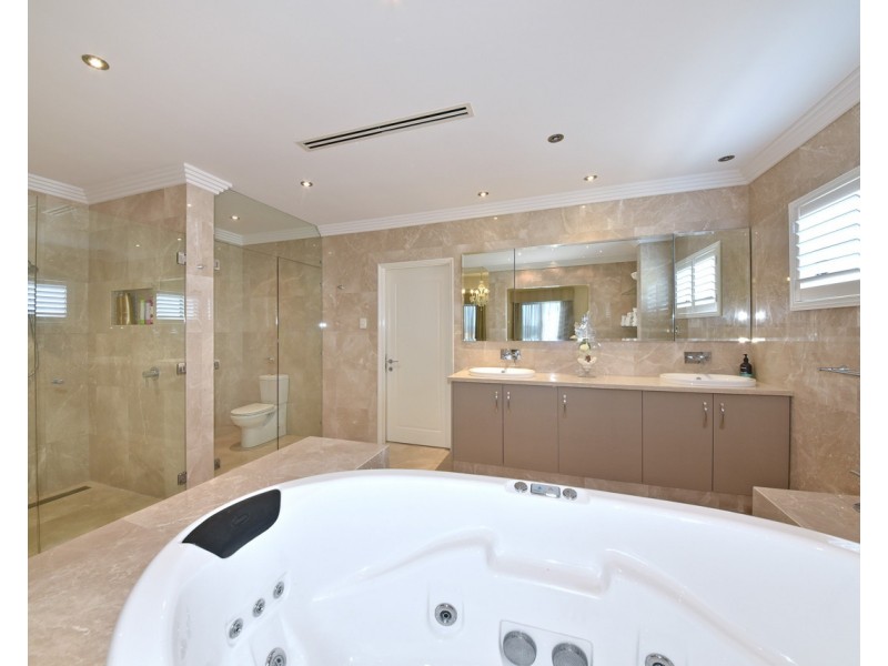 68 Limetree Circuit, Mindarie WA 6030