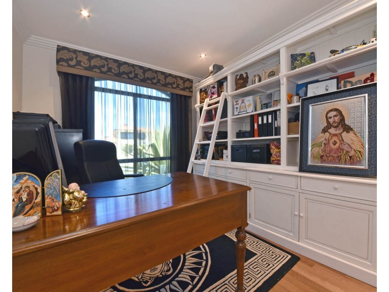 68 Limetree Circuit, Mindarie WA 6030