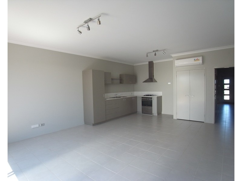 4 Tarpon Link, Butler WA 6036