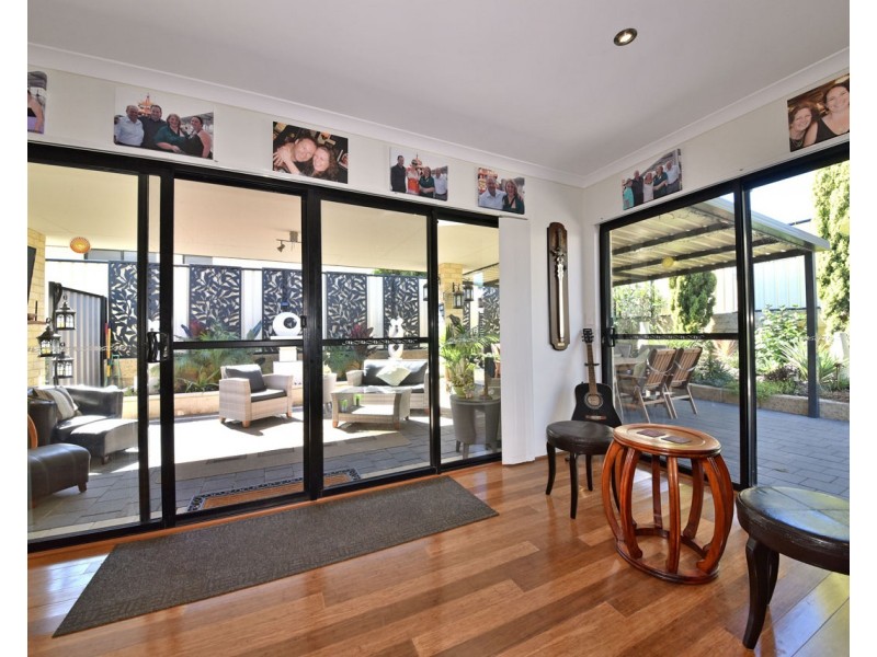 6 Beachtown Vista, Clarkson WA 6030