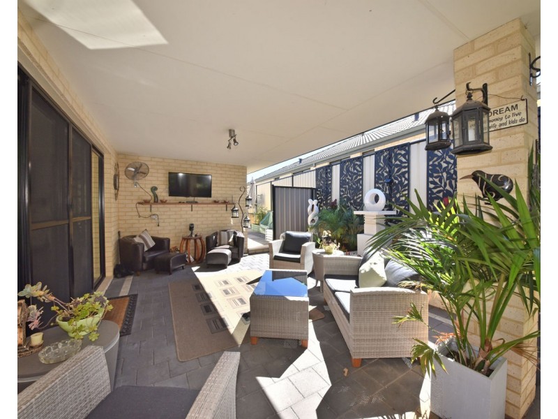 6 Beachtown Vista, Clarkson WA 6030