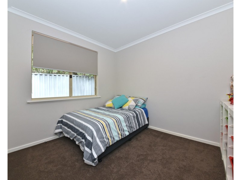 4 Hazel Avenue, Quinns Rocks WA 6030