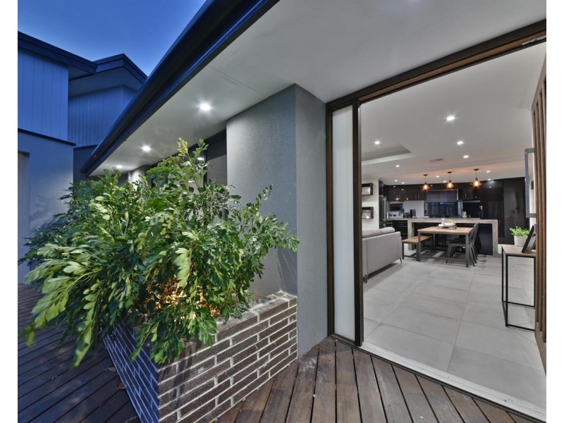 6 Farnley Way, Duncraig WA 6023