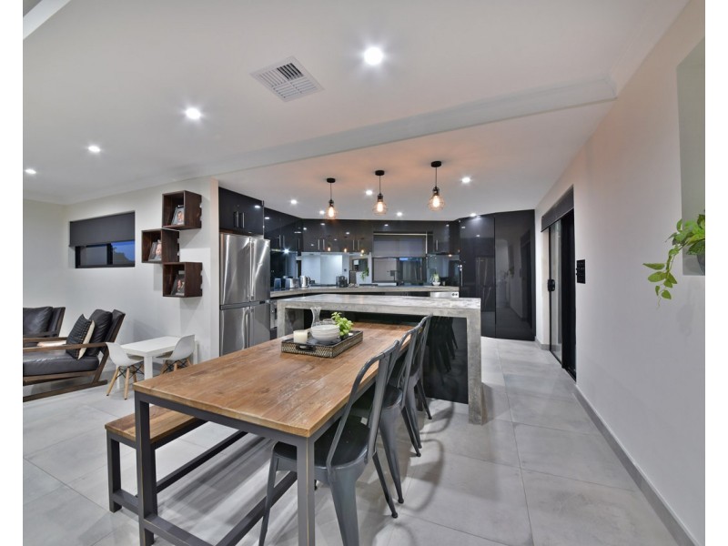 6 Farnley Way, Duncraig WA 6023