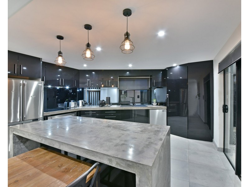 6 Farnley Way, Duncraig WA 6023