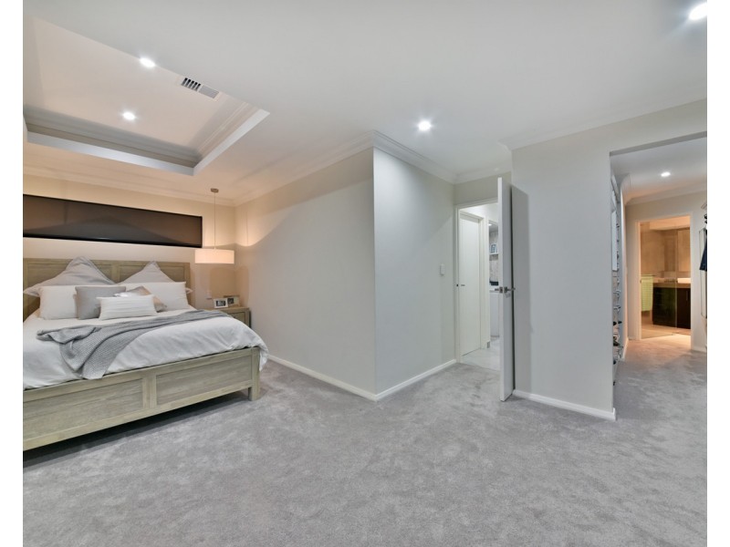 6 Farnley Way, Duncraig WA 6023