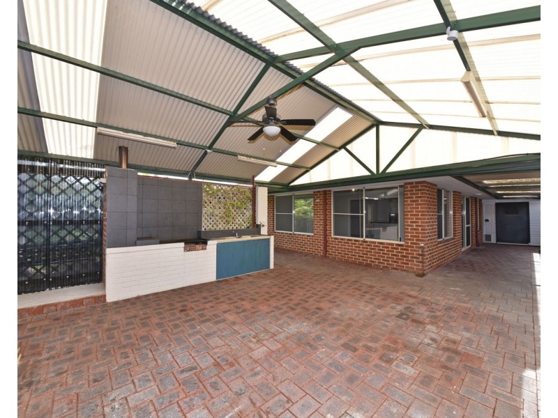 22 Dilkera Place, Quinns Rocks WA 6030