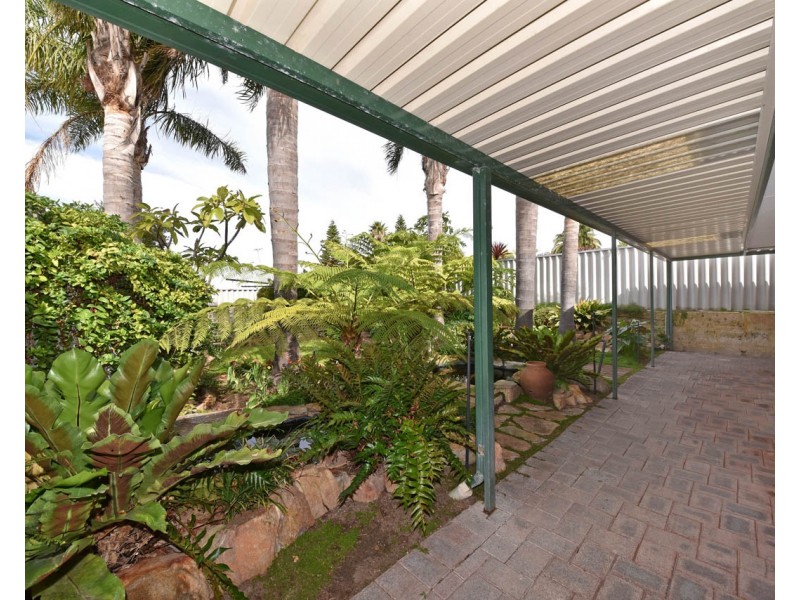 22 Dilkera Place, Quinns Rocks WA 6030