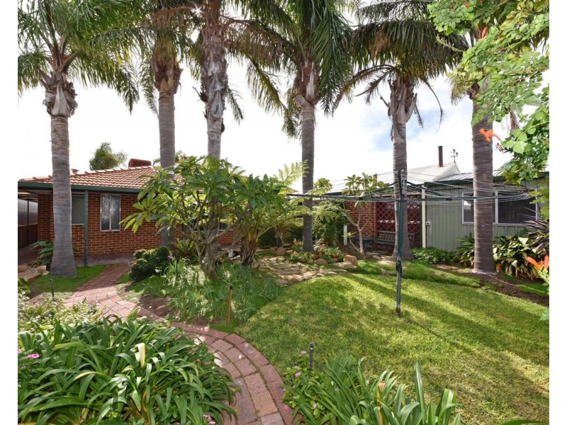 22 Dilkera Place, Quinns Rocks WA 6030