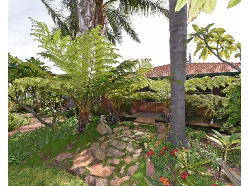 22 Dilkera Place, Quinns Rocks WA 6030