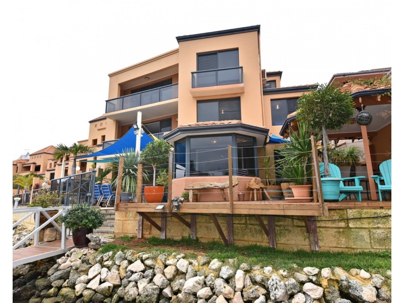 10/8 Keys Close, Mindarie WA 6030