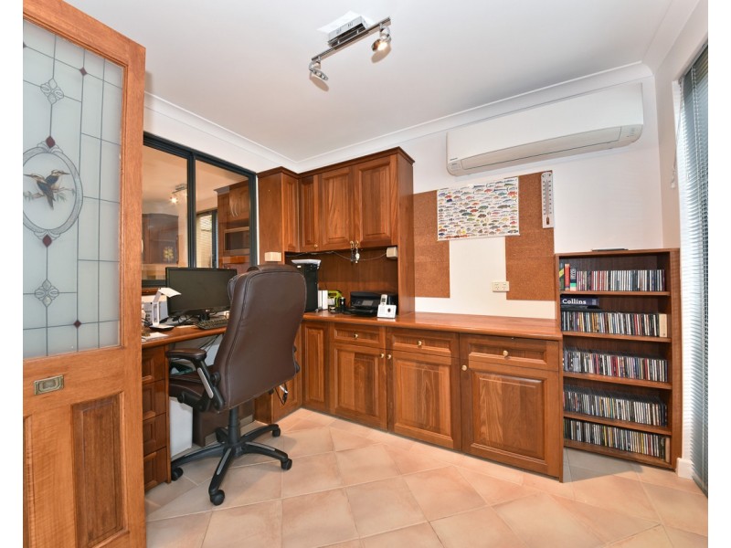 10/8 Keys Close, Mindarie WA 6030