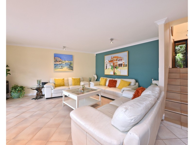 10/8 Keys Close, Mindarie WA 6030