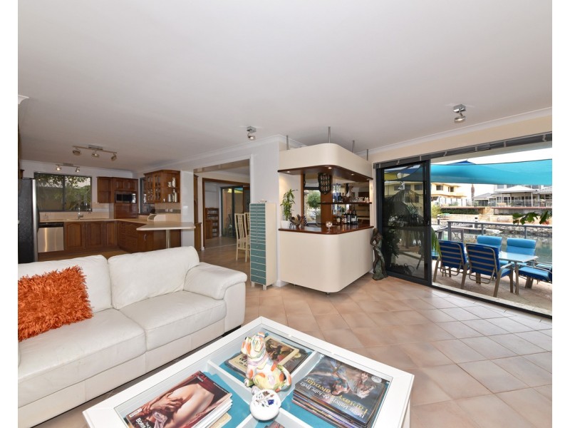 10/8 Keys Close, Mindarie WA 6030