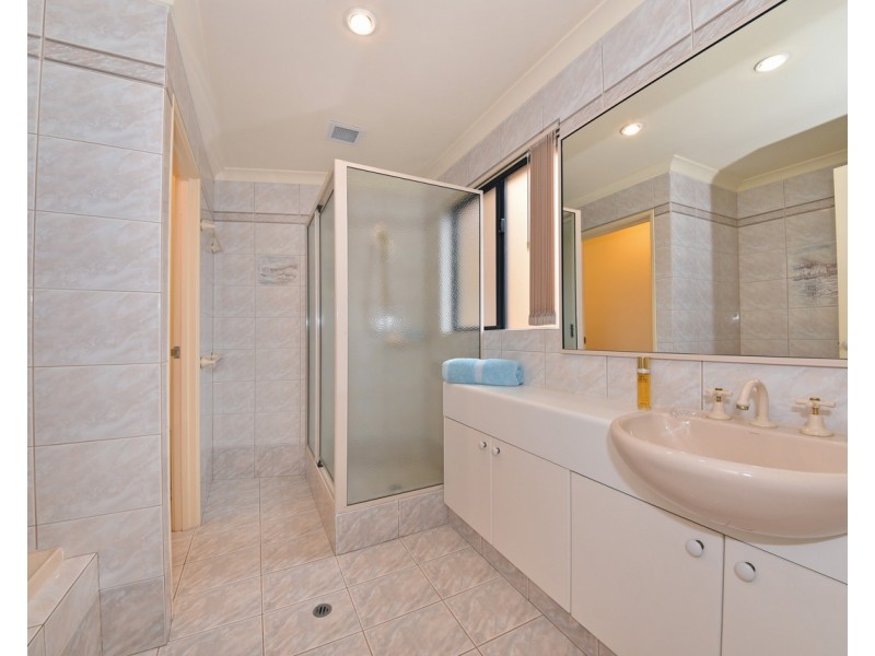 10/8 Keys Close, Mindarie WA 6030