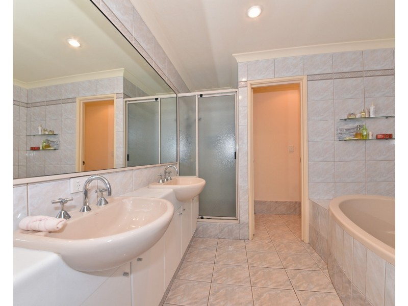 10/8 Keys Close, Mindarie WA 6030