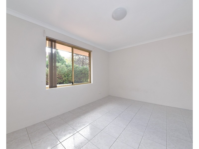 27 Limetree Circuit, Mindarie WA 6030