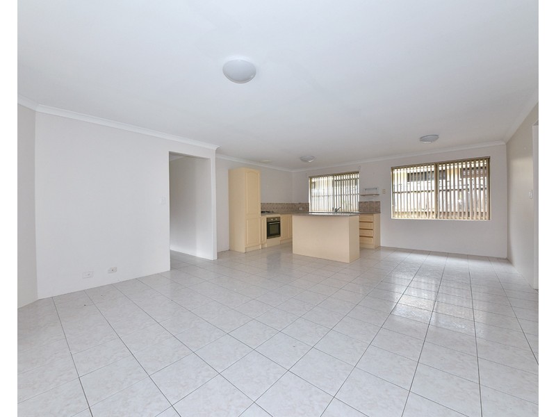 27 Limetree Circuit, Mindarie WA 6030