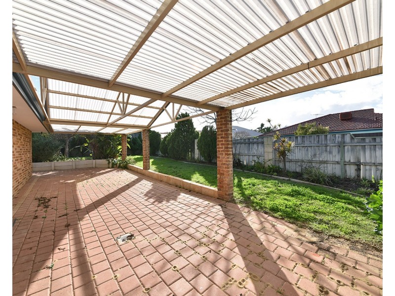 27 Limetree Circuit, Mindarie WA 6030