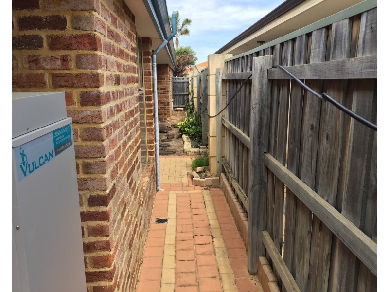 27 Limetree Circuit, Mindarie WA 6030