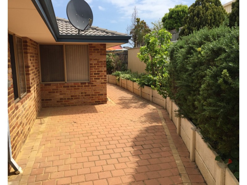 27 Limetree Circuit, Mindarie WA 6030