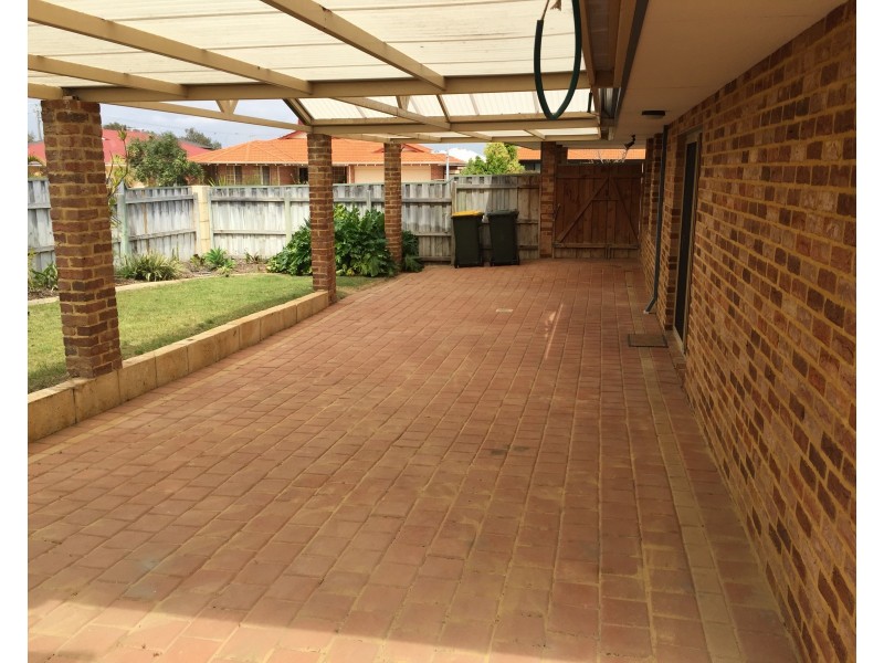 27 Limetree Circuit, Mindarie WA 6030