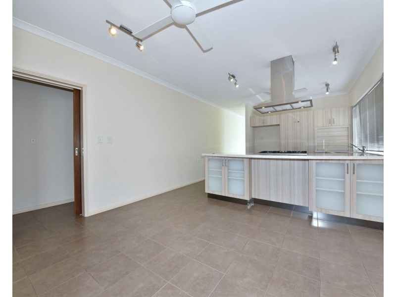 18 Wesley Way, Aveley WA 6069