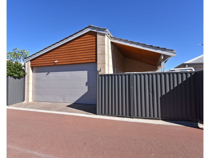 18 Wesley Way, Aveley WA 6069