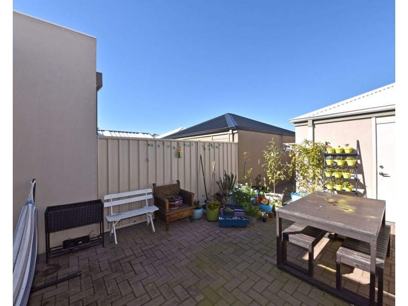 82 Kahana Parkway, Butler WA 6036