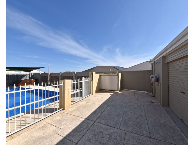 4 Colonna Place, Quinns Rocks WA 6030