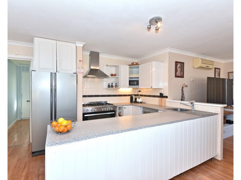 28 Hyland Crescent, Clarkson WA 6030