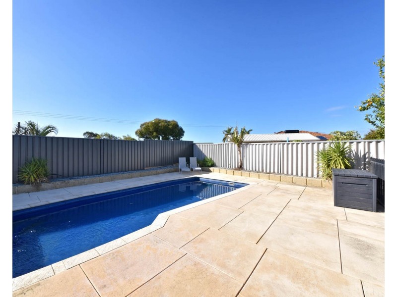 28 Hyland Crescent, Clarkson WA 6030