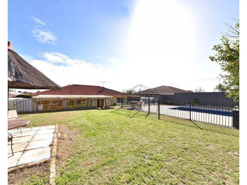 28 Hyland Crescent, Clarkson WA 6030