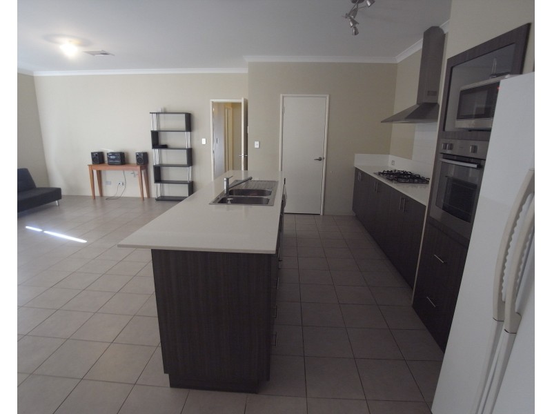 31 Columbia Crescent, Alkimos WA 6038