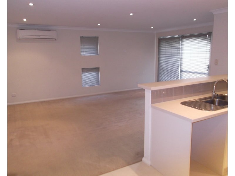 7 Tambelyn Street, Clarkson WA 6030