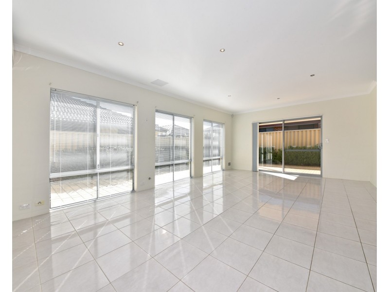 18 Fulham Way, Ridgewood WA 6030