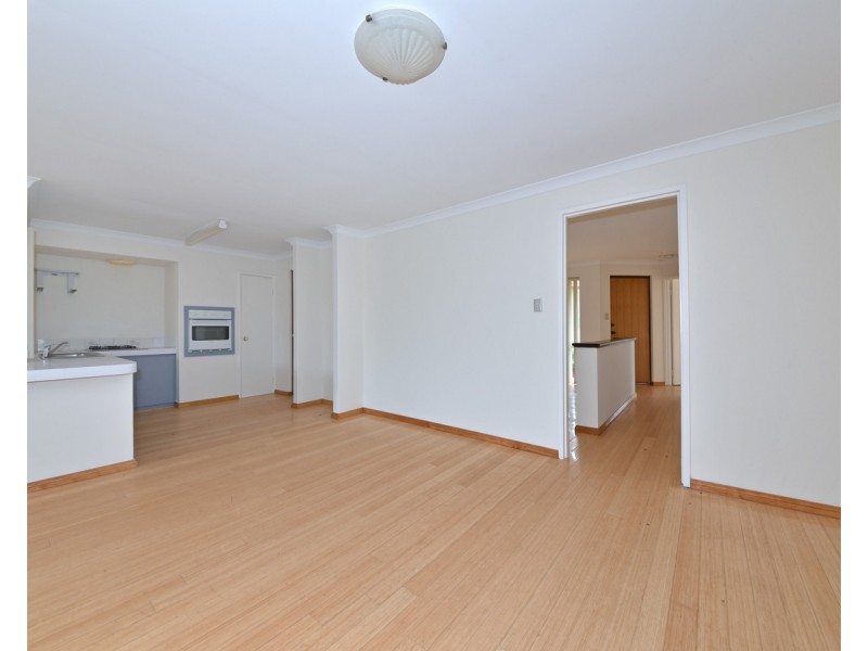 25 White Tern Elbow, Quinns Rocks WA 6030