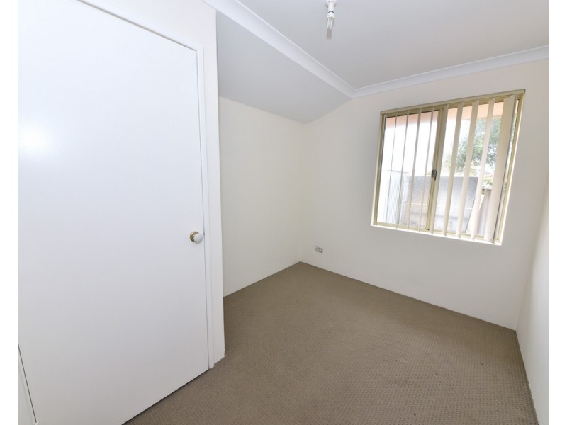 25 White Tern Elbow, Quinns Rocks WA 6030